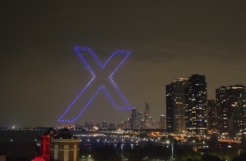 chicagoX Lighting up Chicago's Navy Pier with a drone show